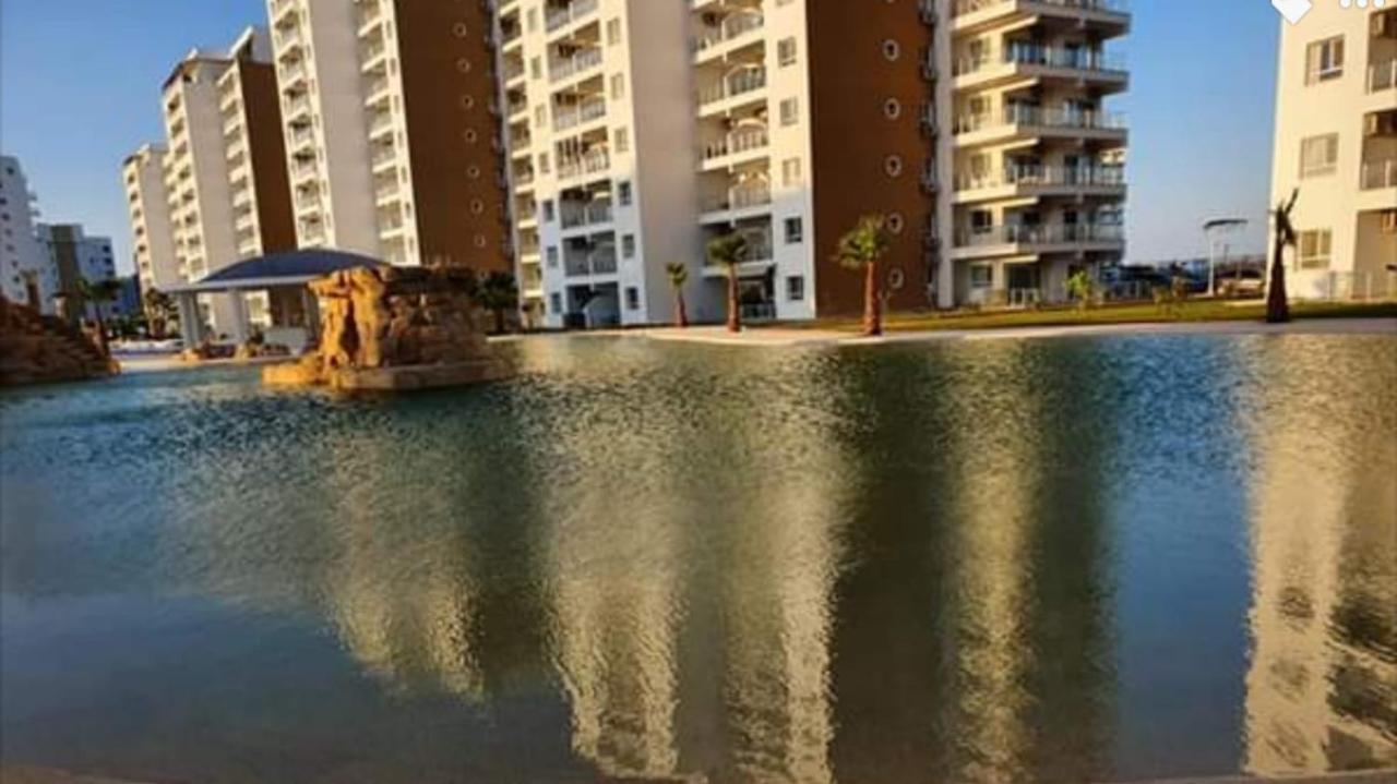Caesar Resort Cassius: Beachfront Smart Apartment in Northern Cyprus Trikomo Exterior photo